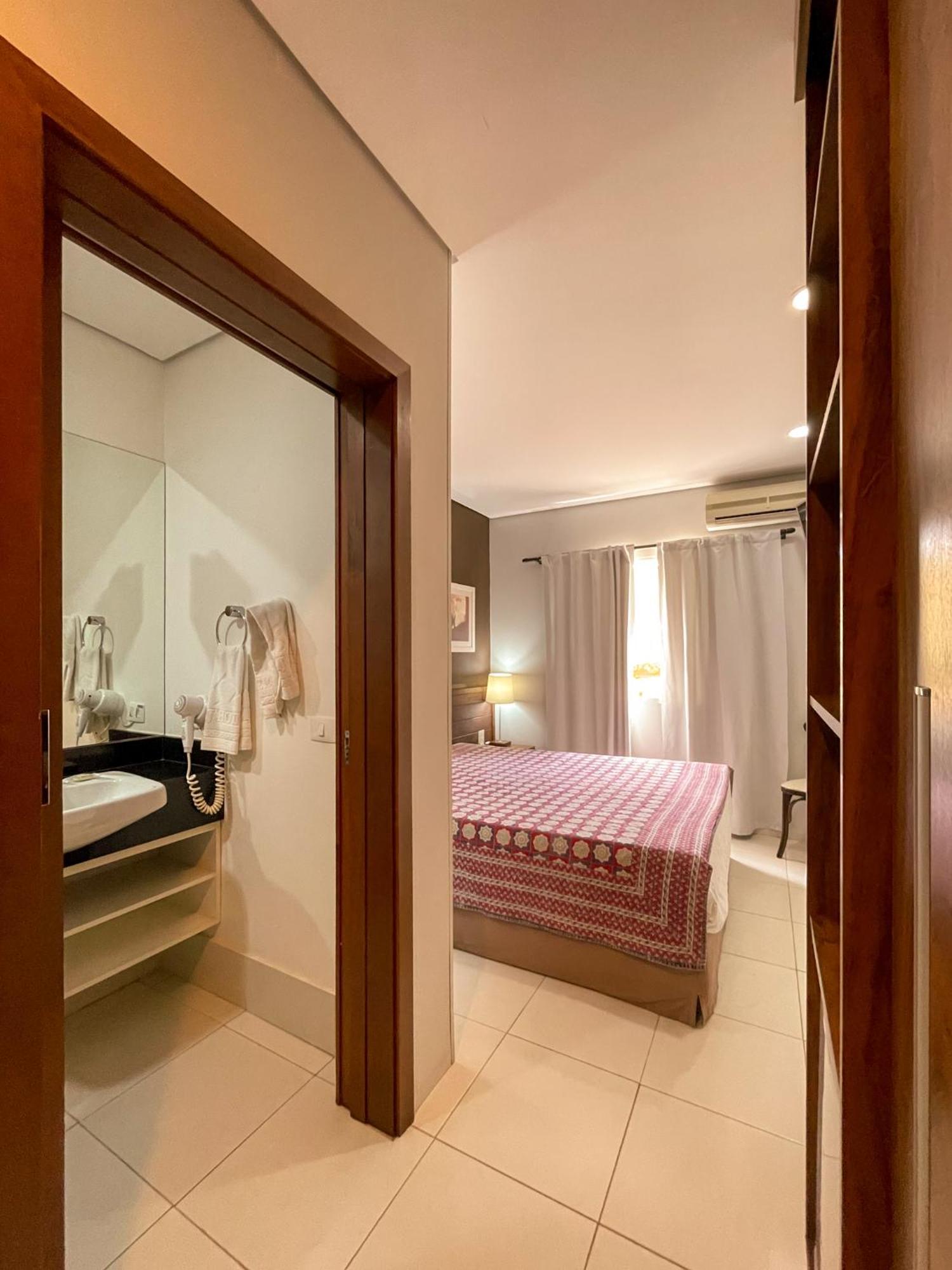 Taj Hotel Três Lagoas Екстериор снимка